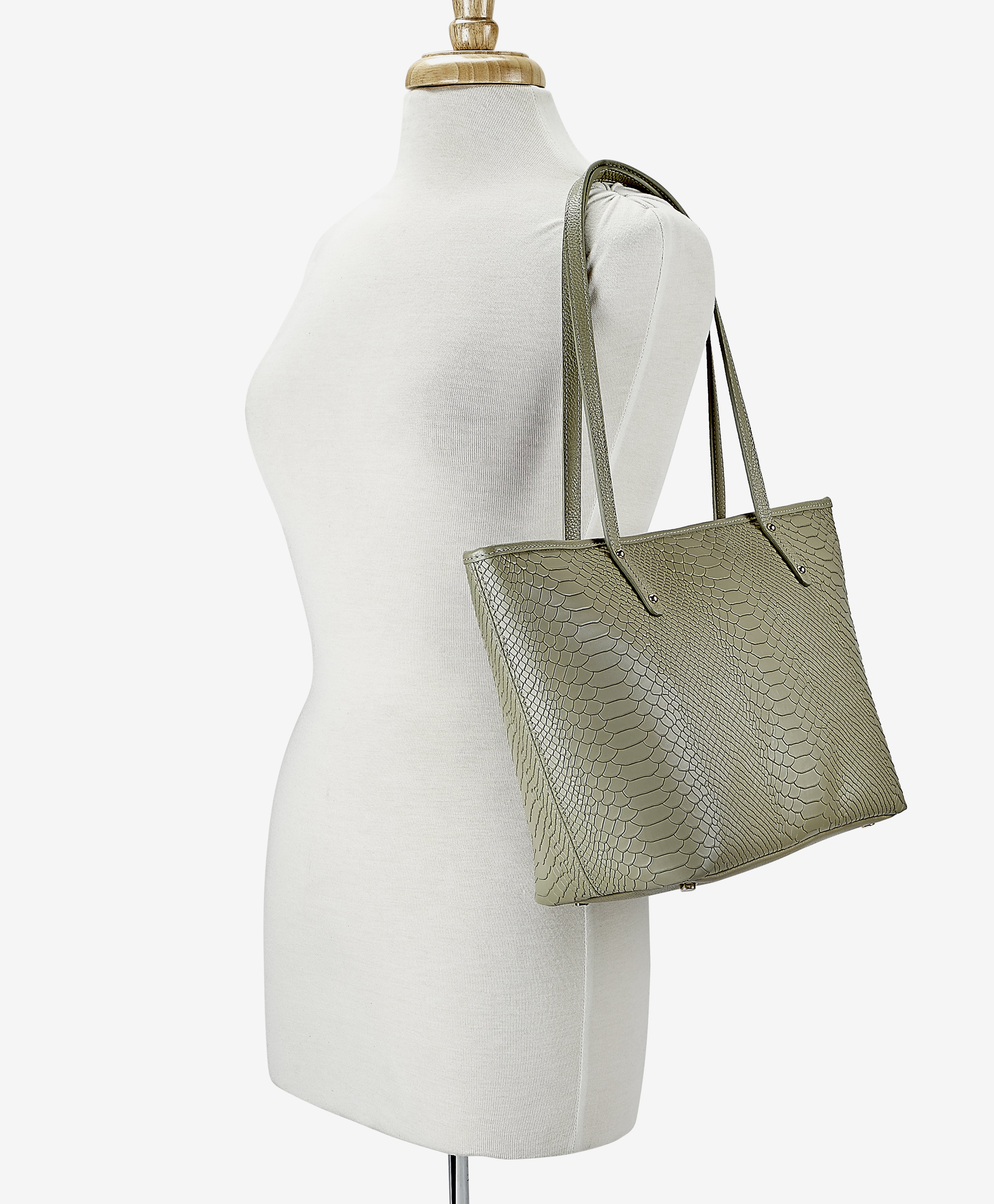 Zip Taylor Tote