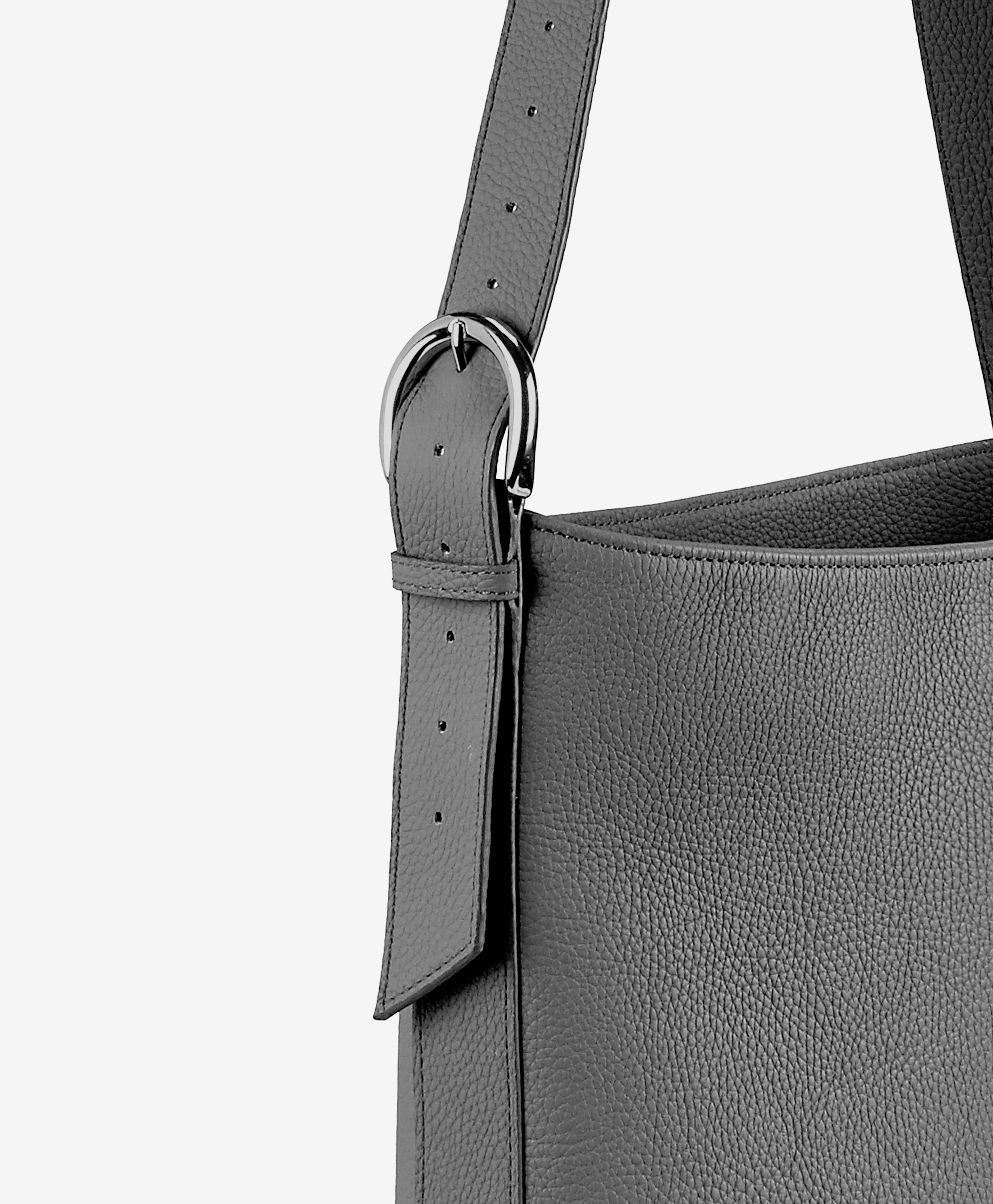 Avery Bucket Bag
