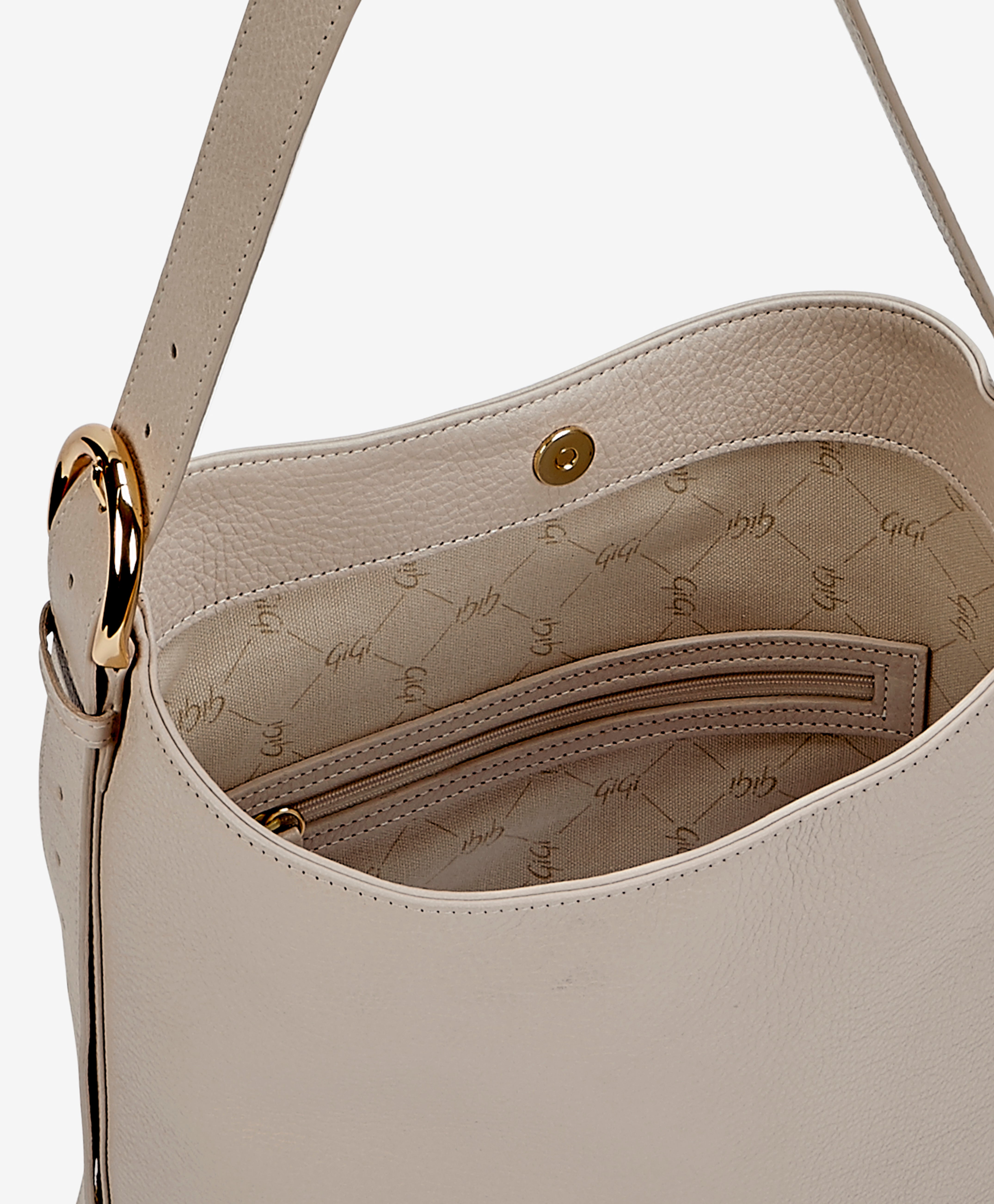 Avery Bucket Bag
