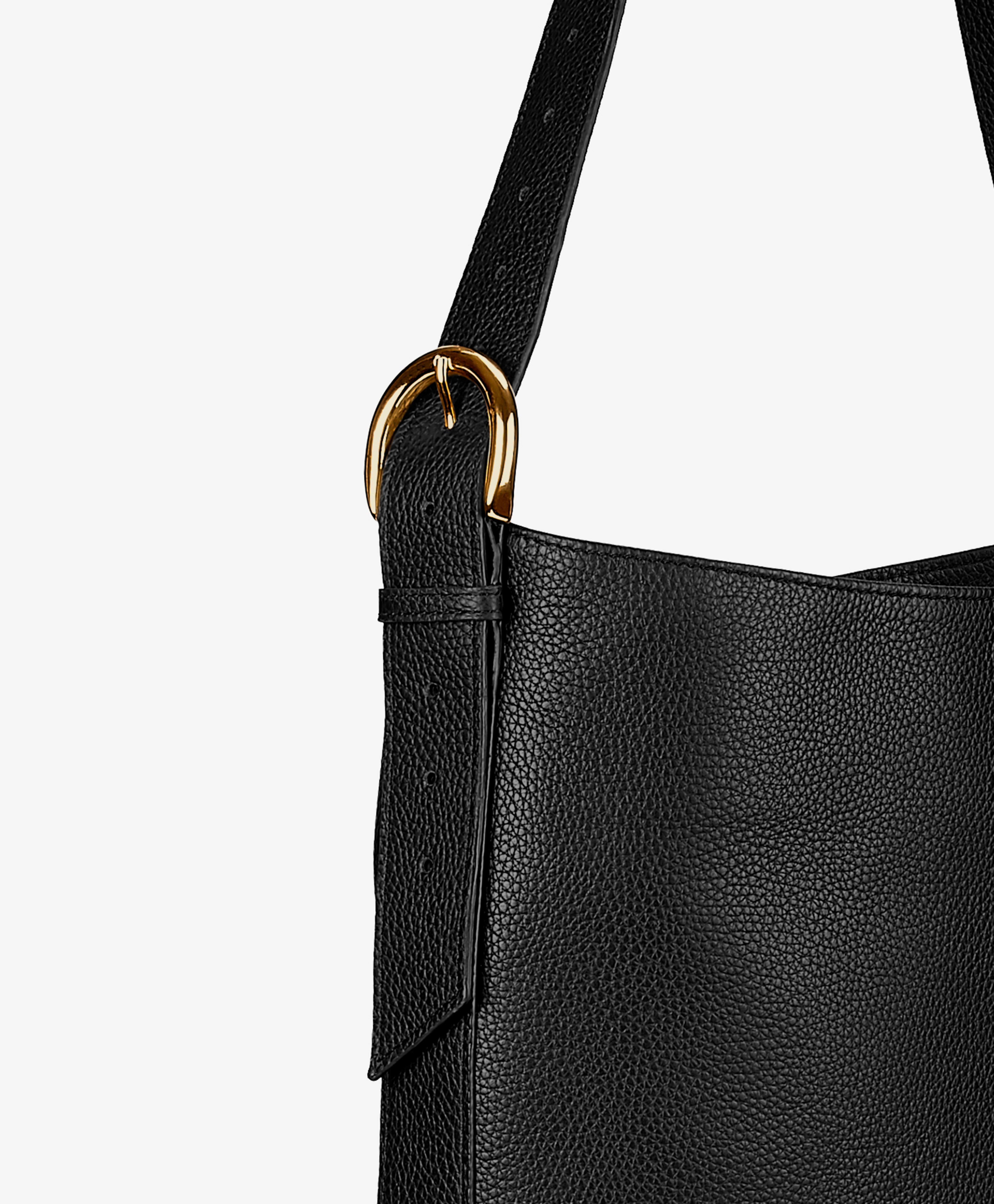 Avery Bucket Bag
