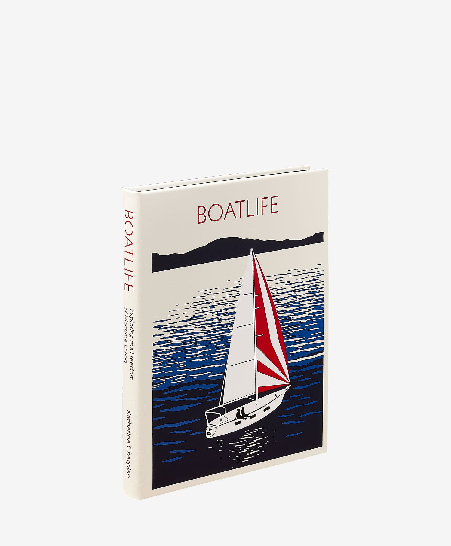 Boatlife: Exploring the Freedom of Maritime Living