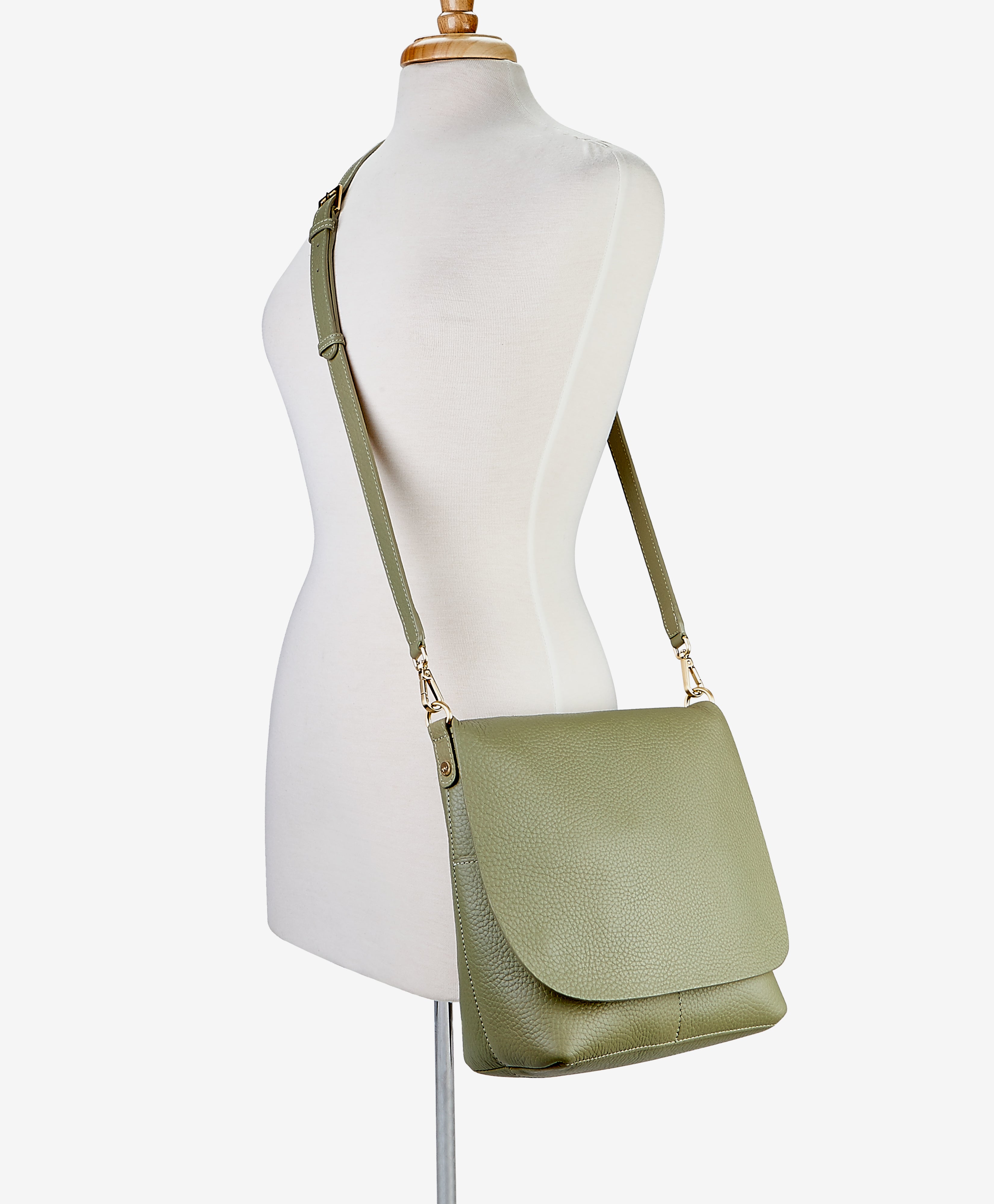 Andie Crossbody